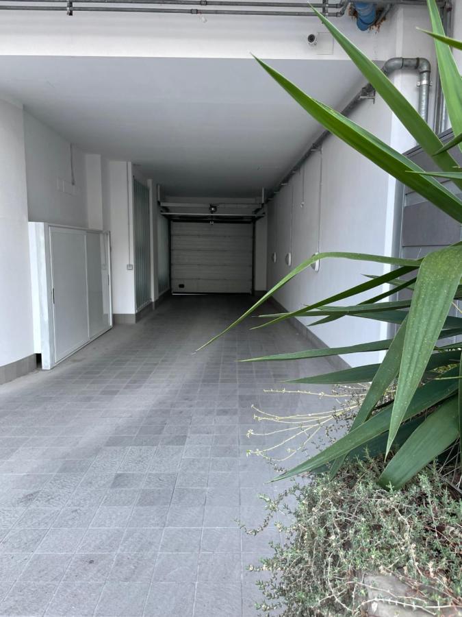 Central Modern Apartment バーリ エクステリア 写真
